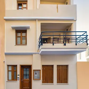 Quince Center , Candia Grecia